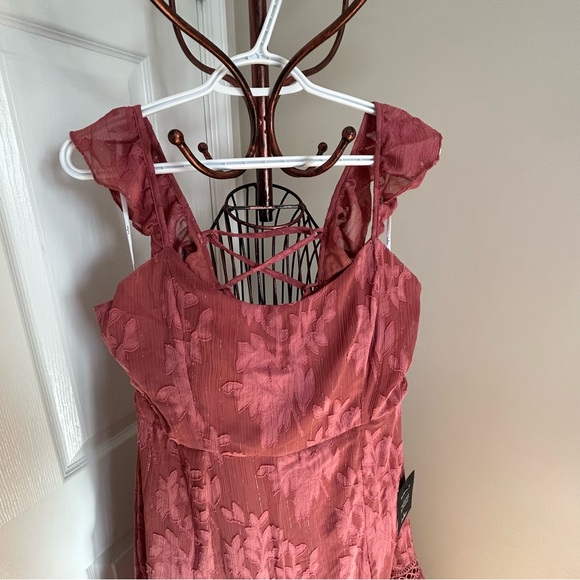 Host Pick ♥️ NWT Lulus Rusty Rose Floral Maxi Dress - Picture 2 of 10